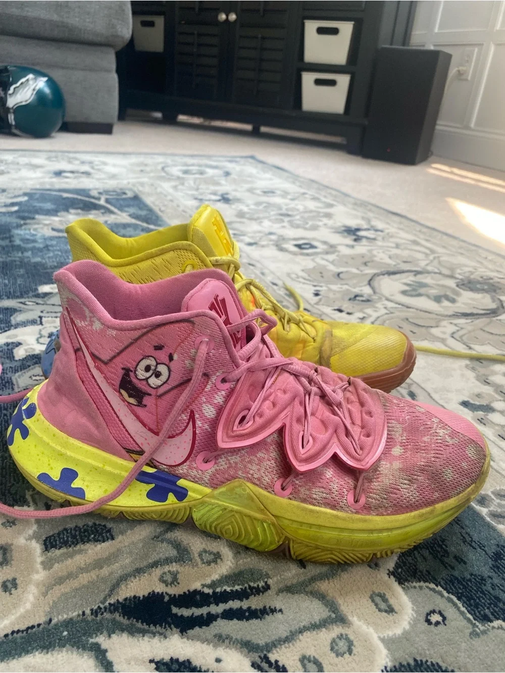 Kyrie Patrick and SpongeBob mismatch basketball shoes